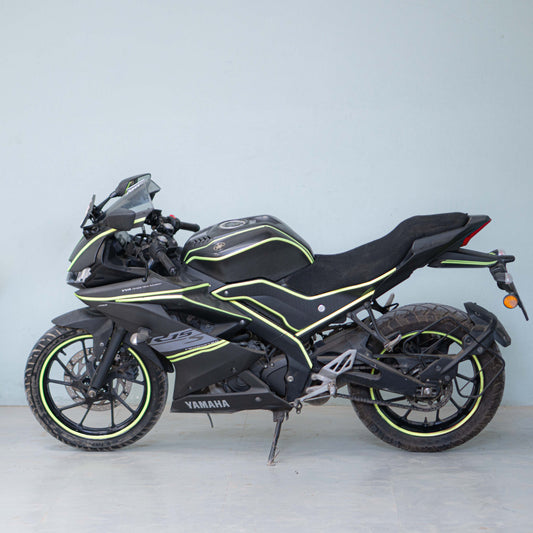 Yamaha R15 S