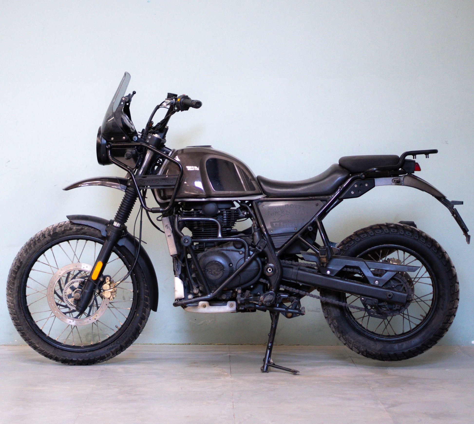 second hand Himalayan avaiable in gurgaon side view