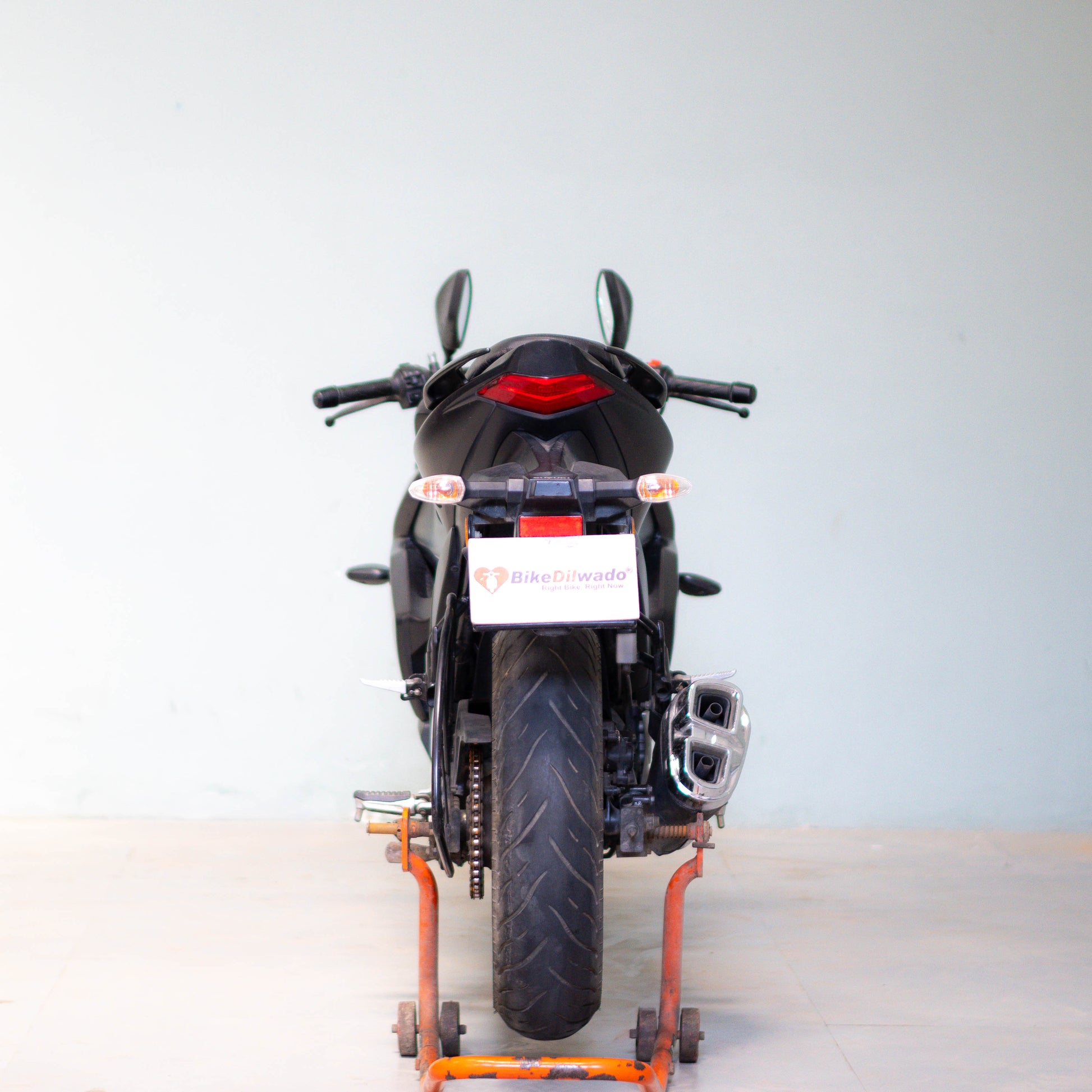 Motorcycle on a stand with a plain background Suzuki Gixxer SF 250 Used Bike for Sale in Gurgaon