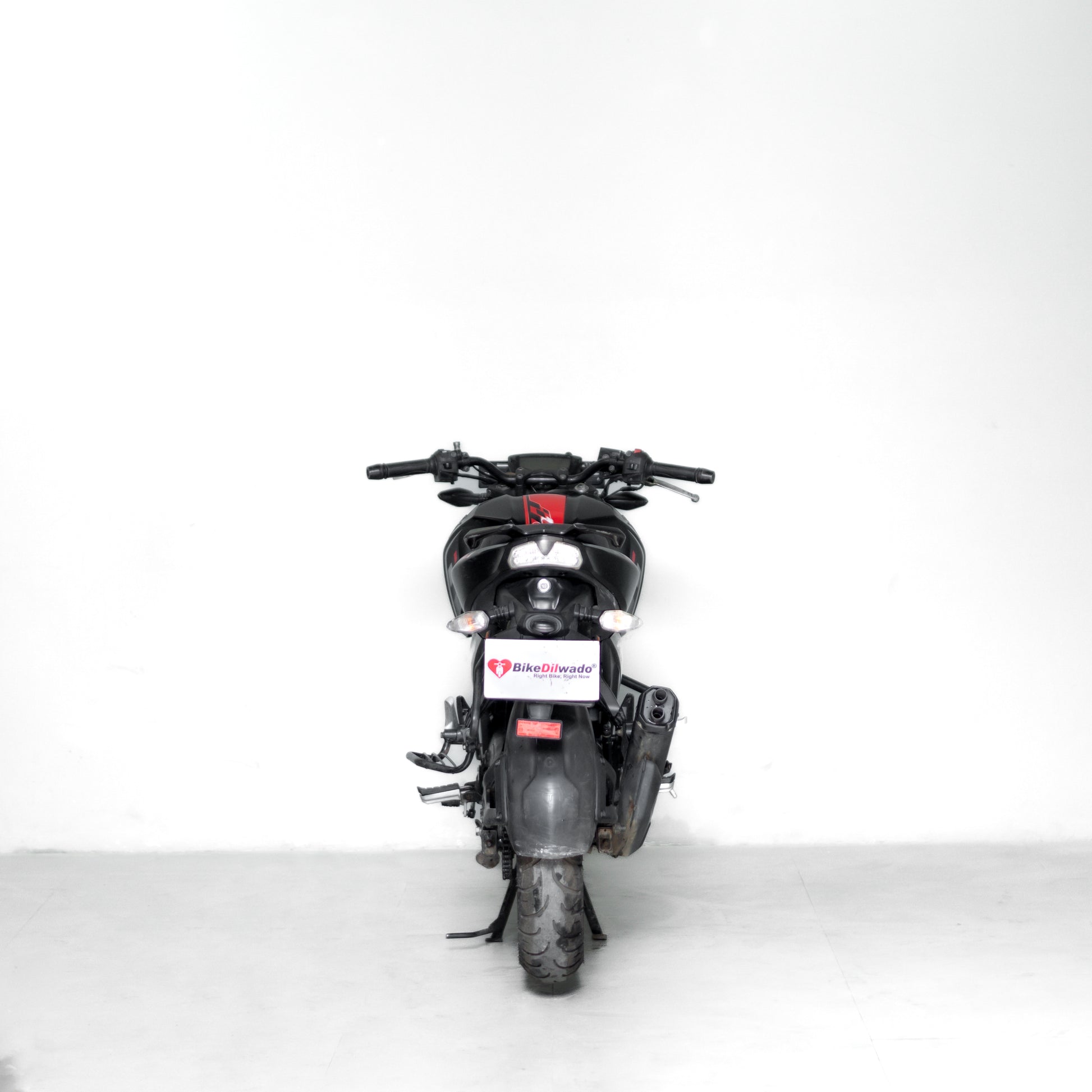 Used TVS Apache 160 4V bike – front view condition