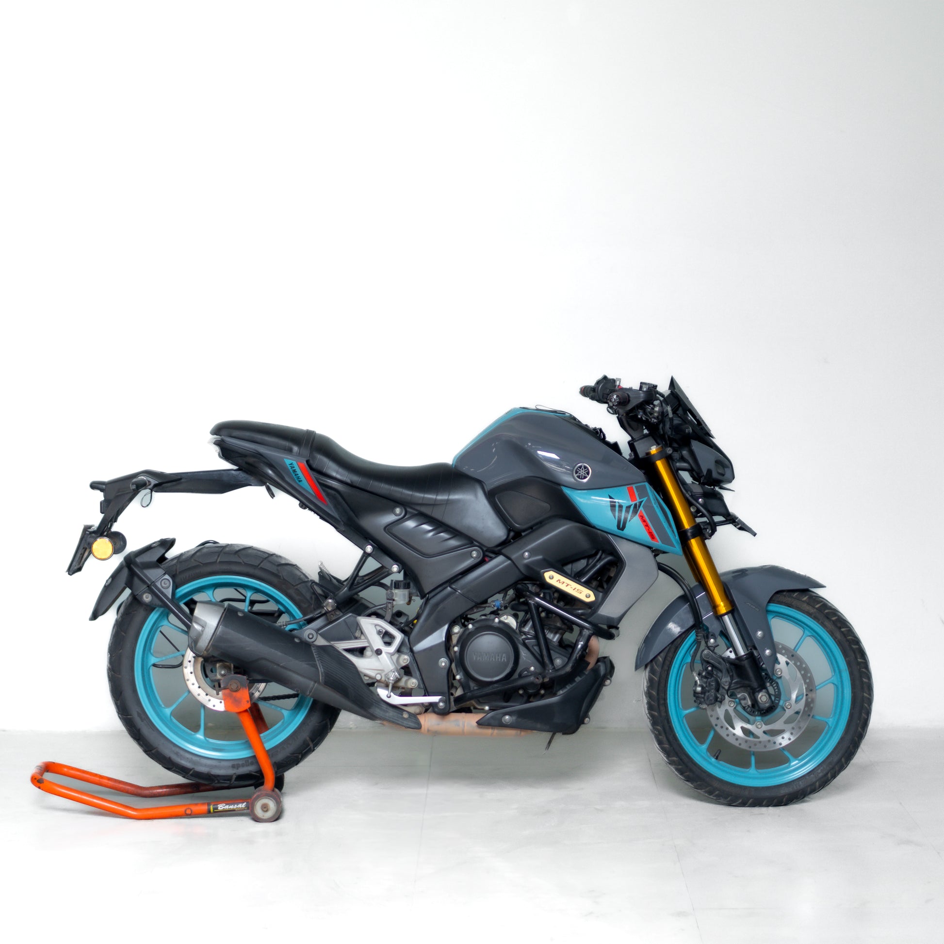 Yamaha MT 15 front view used bike Gurgaon