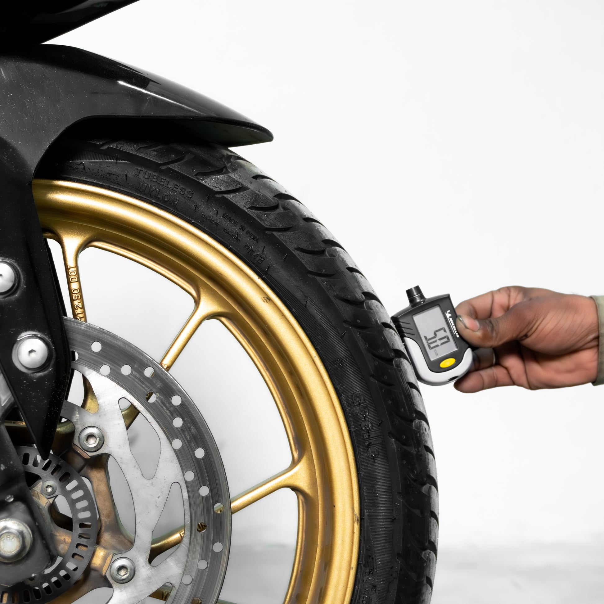 Yamaha R15 V4 tyre condition – inspected second hand bike